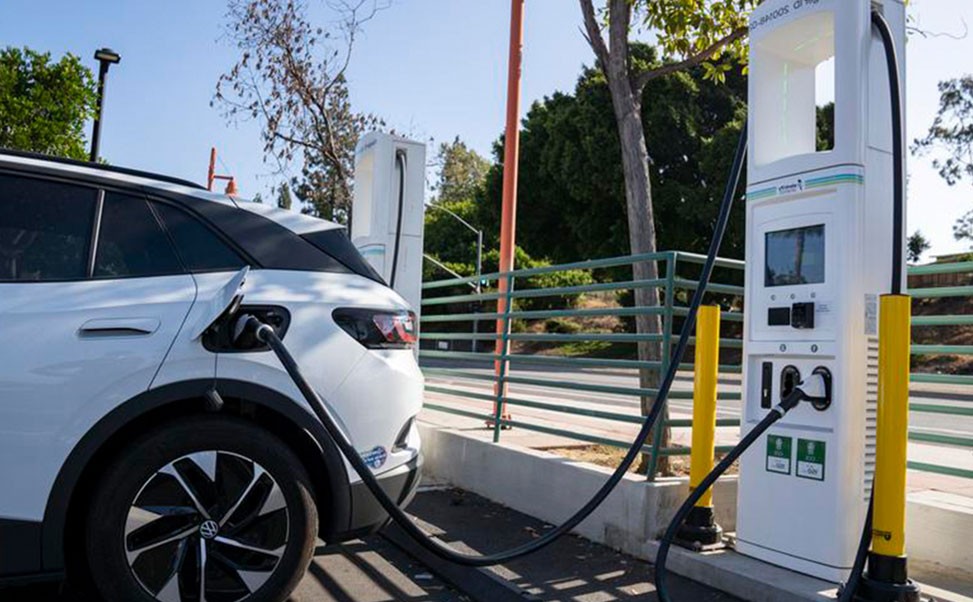 選擇汽車(chē)充電樁公司品牌實(shí)力的五大關(guān)鍵因素